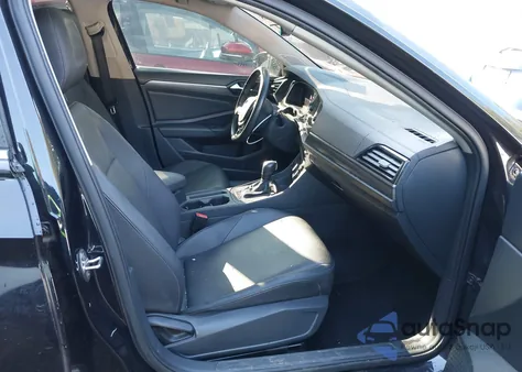 2020 Volkswagen Jetta 1.4T Sel from USA, damaged, VIN 3VWE57BU2LM083333